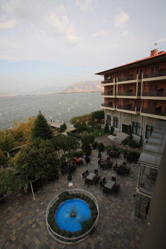 Tsamis Hotel Kastoria Bagian luar foto
