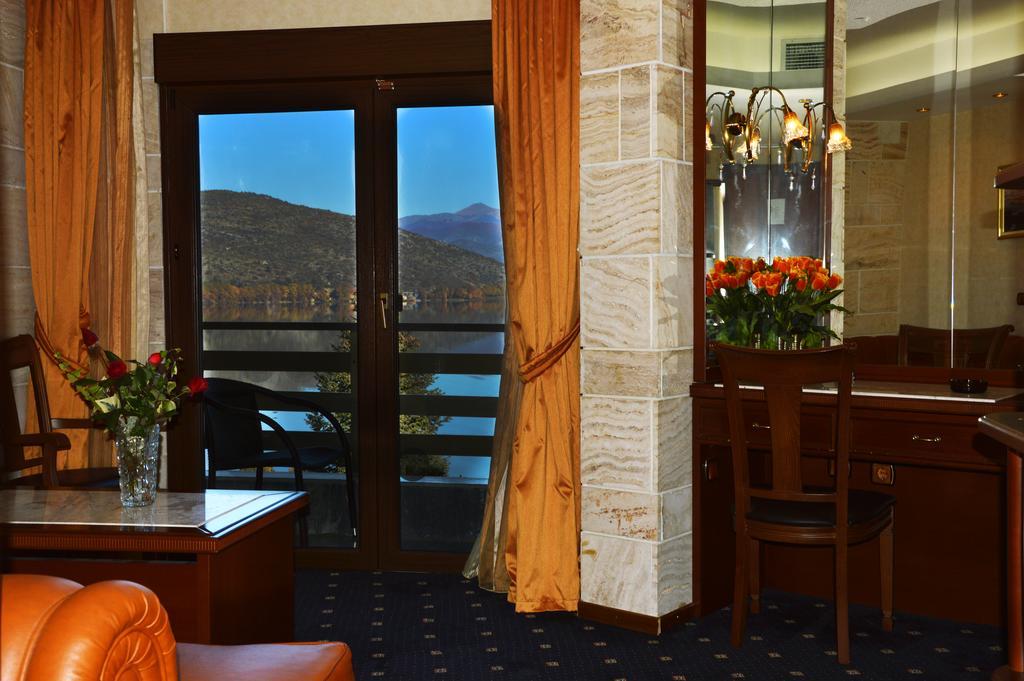 Tsamis Hotel Kastoria Bagian luar foto