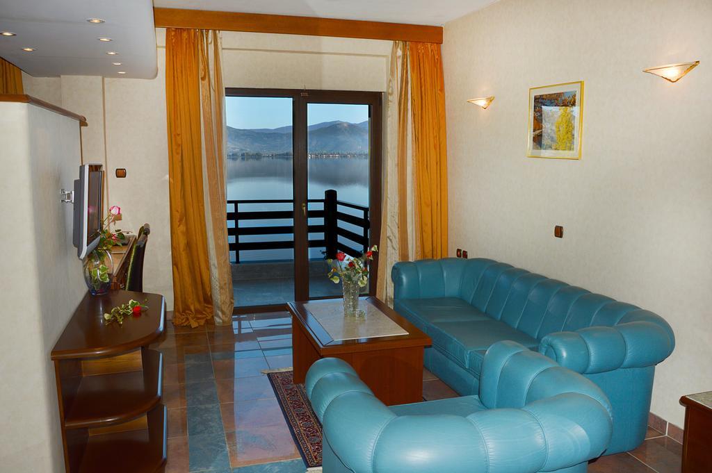 Tsamis Hotel Kastoria Bagian luar foto